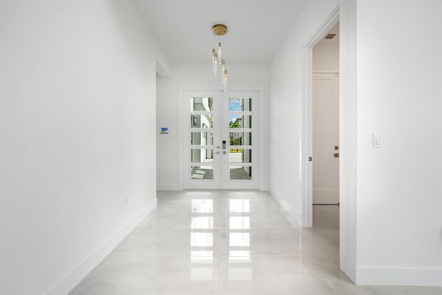 8561 Crystal Downs Avenue, Boca Raton, FL 33434