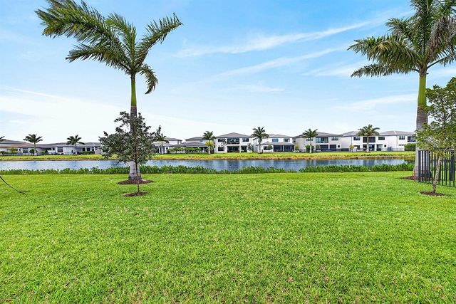 8561 Crystal Downs Avenue, Boca Raton, FL 33434