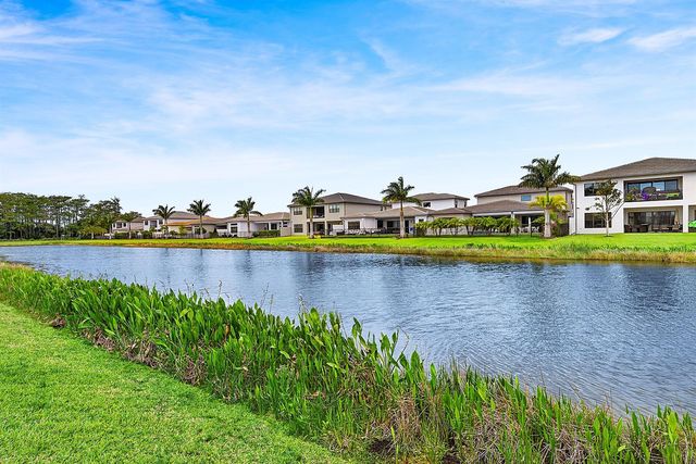 8561 Crystal Downs Avenue, Boca Raton, FL 33434