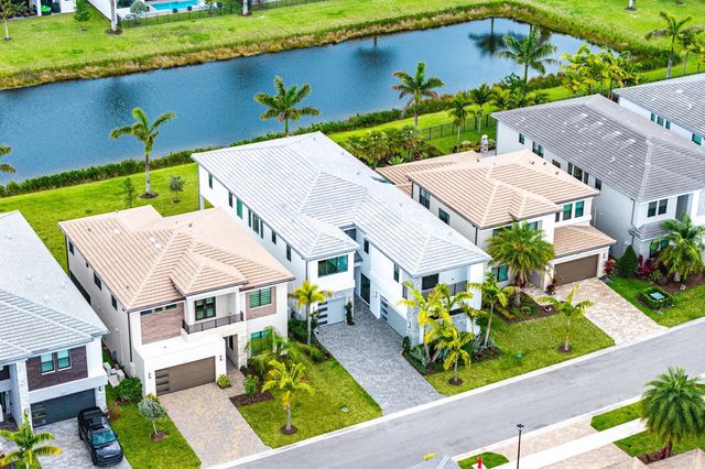 8561 Crystal Downs Avenue, Boca Raton, FL 33434