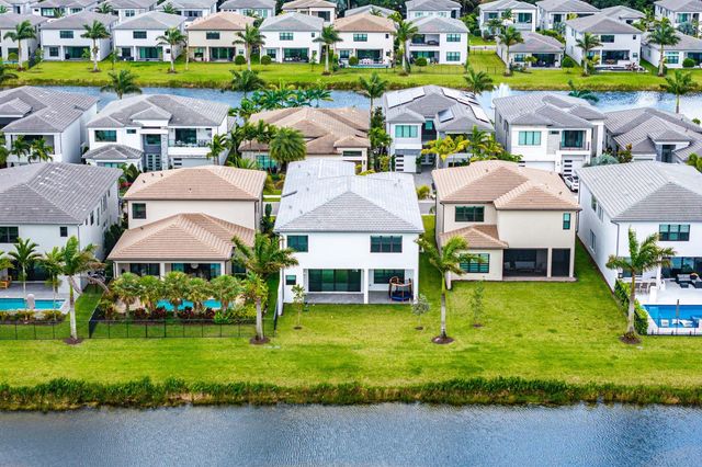 8561 Crystal Downs Avenue, Boca Raton, FL 33434