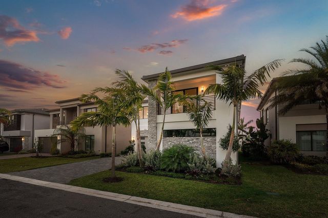 8561 Crystal Downs Avenue, Boca Raton, FL 33434