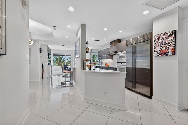 340 S PALM AVENUE 14, Sarasota, FL 34236