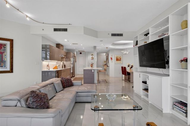 340 S PALM AVENUE 14, Sarasota, FL 34236