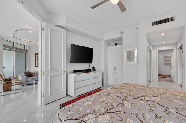 340 S PALM AVENUE 14, Sarasota, FL 34236