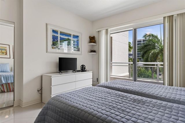 340 S PALM AVENUE 14, Sarasota, FL 34236