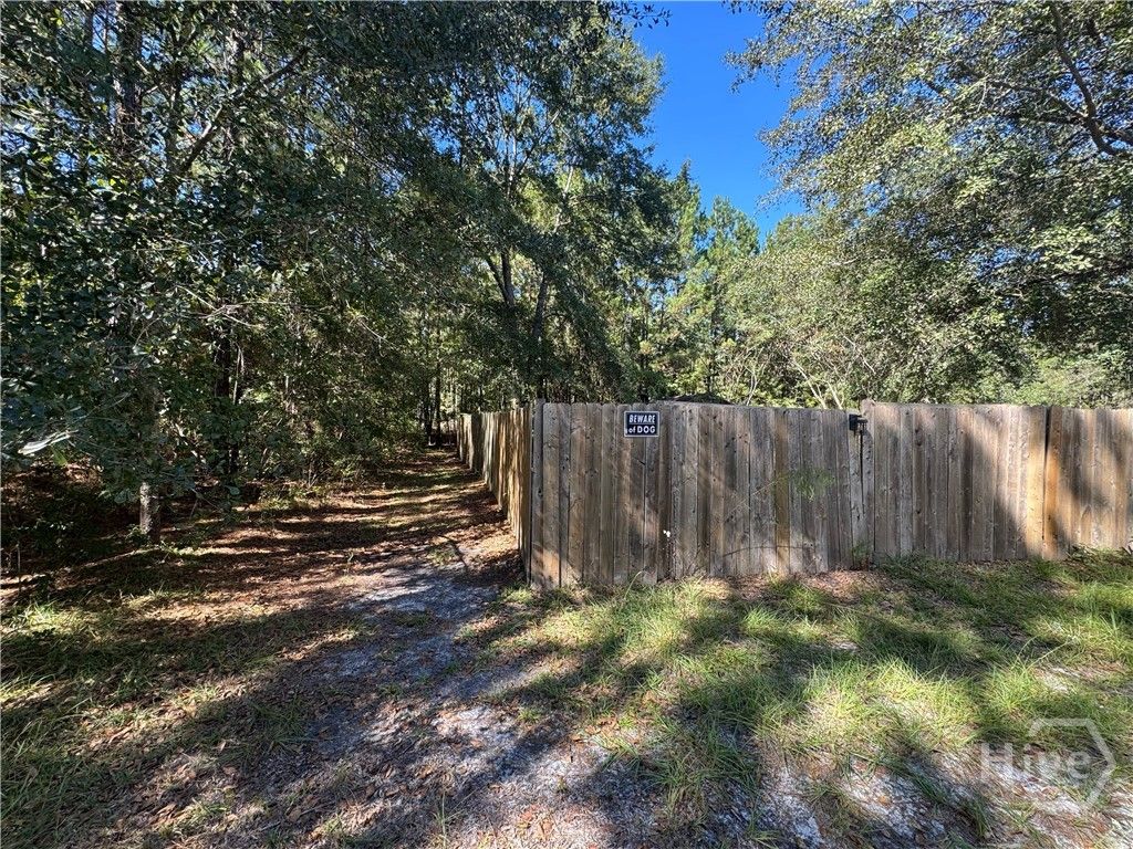 Image 15 of property listing at 124 Burnt Tree Drive, Guyton, GA 31312