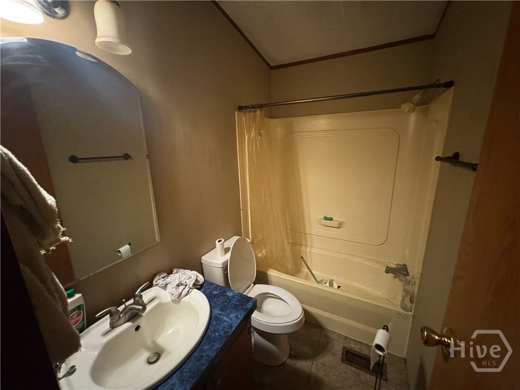 Image 21 of property listing at 124 Burnt Tree Drive, Guyton, GA 31312