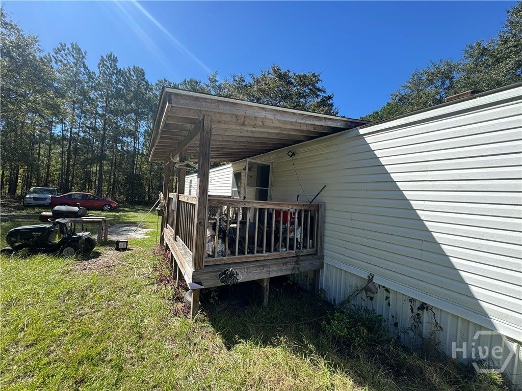 Image 3 of property listing at 124 Burnt Tree Drive, Guyton, GA 31312