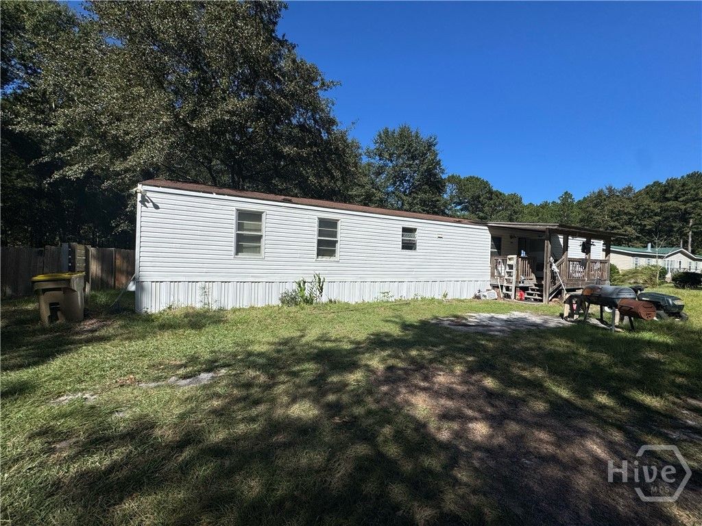 Image 5 of property listing at 124 Burnt Tree Drive, Guyton, GA 31312