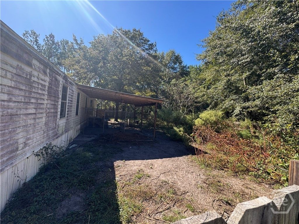 Image 8 of property listing at 124 Burnt Tree Drive, Guyton, GA 31312