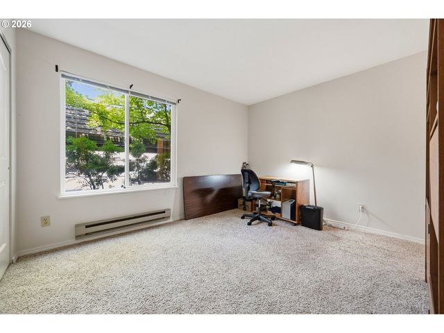 4000 CARMAN Dr F89, Lake Oswego, OR 97035