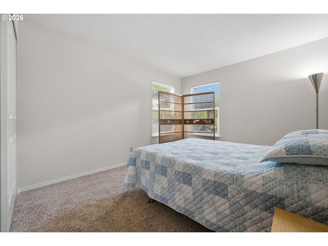 4000 CARMAN Dr F89, Lake Oswego, OR 97035
