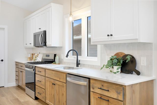 26331 Preserve Drive, Elko New Market, MN 55054