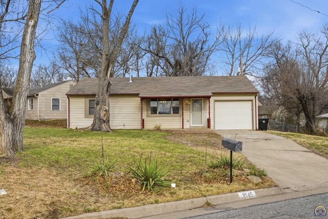 3545 SW Devon AVE, Topeka, KS 66611