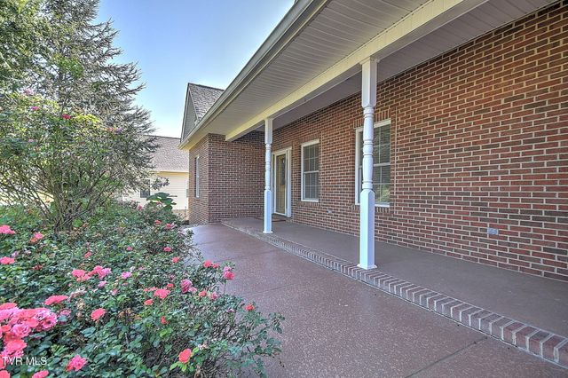 442 Grovemont Place, Piney Flats, TN 37686