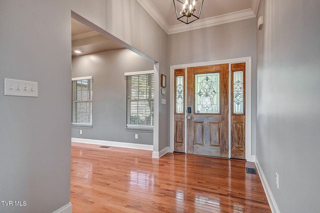 442 Grovemont Place, Piney Flats, TN 37686
