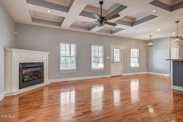 442 Grovemont Place, Piney Flats, TN 37686