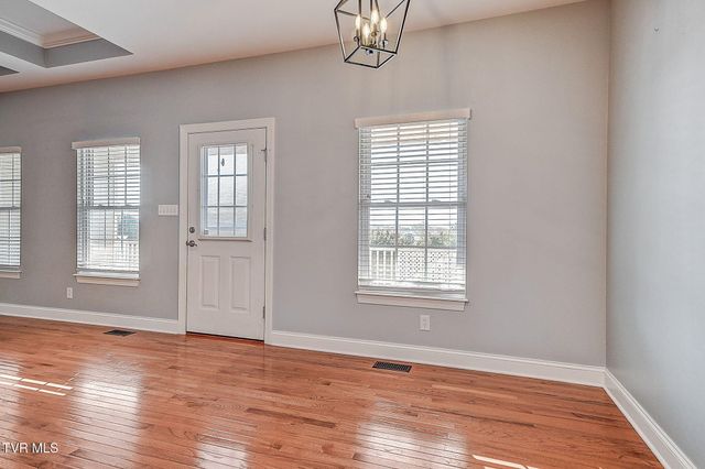 442 Grovemont Place, Piney Flats, TN 37686