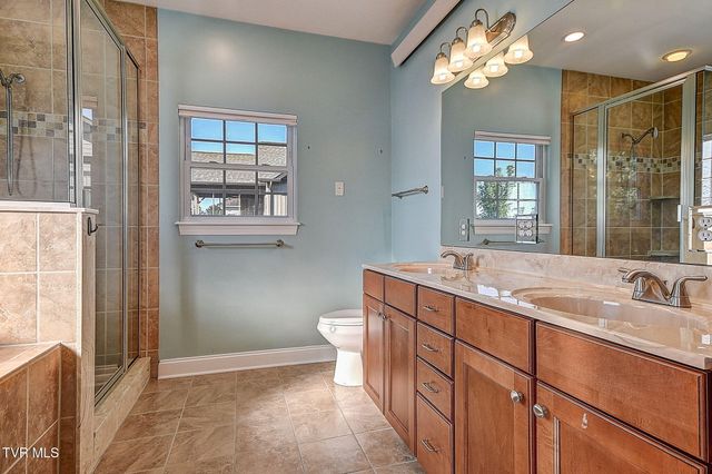 442 Grovemont Place, Piney Flats, TN 37686
