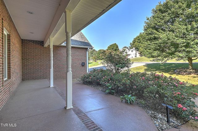 442 Grovemont Place, Piney Flats, TN 37686