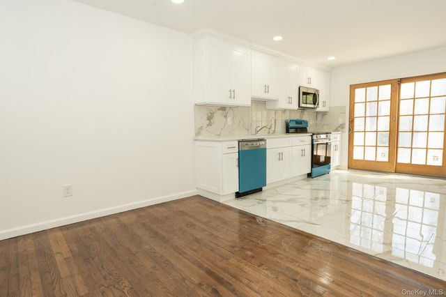 981 Connetquot Avenue, Central Islip, NY 11722