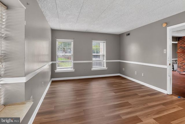 702 DEER RUN, Norristown, PA 19403