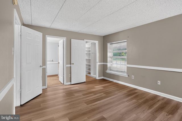 702 DEER RUN, Norristown, PA 19403