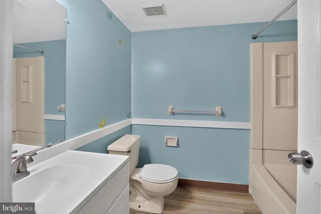 702 DEER RUN, Norristown, PA 19403