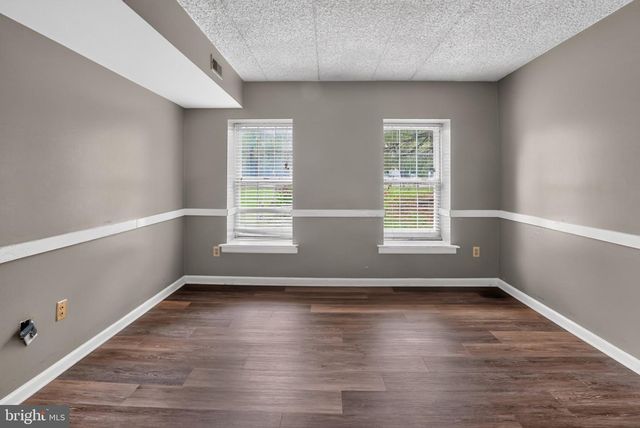 702 DEER RUN, Norristown, PA 19403