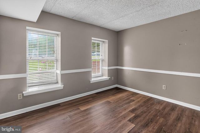 702 DEER RUN, Norristown, PA 19403
