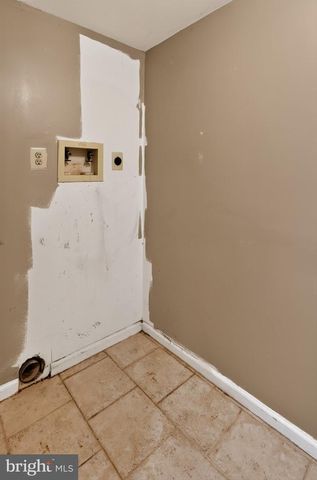 702 DEER RUN, Norristown, PA 19403