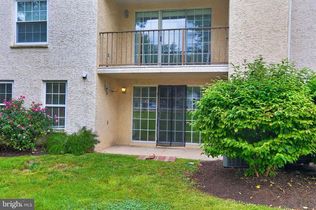 702 DEER RUN, Norristown, PA 19403