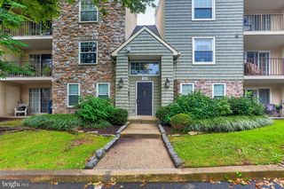 702 DEER RUN, Norristown, PA 19403
