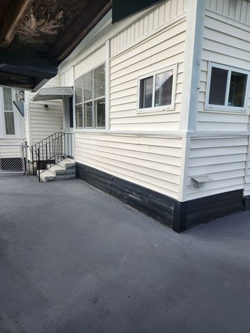 37 Barclay Street, Lowell, MA 01851
