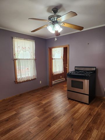 37 Barclay Street, Lowell, MA 01851