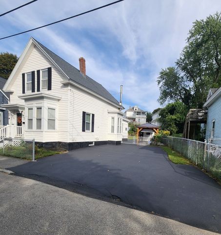 37 Barclay Street, Lowell, MA 01851
