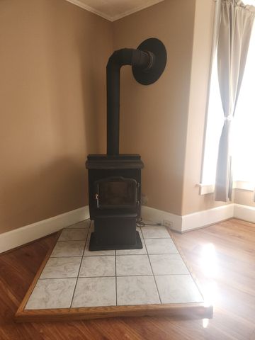 37 Barclay Street, Lowell, MA 01851