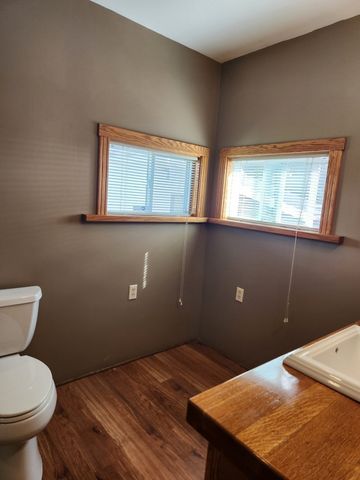 37 Barclay Street, Lowell, MA 01851