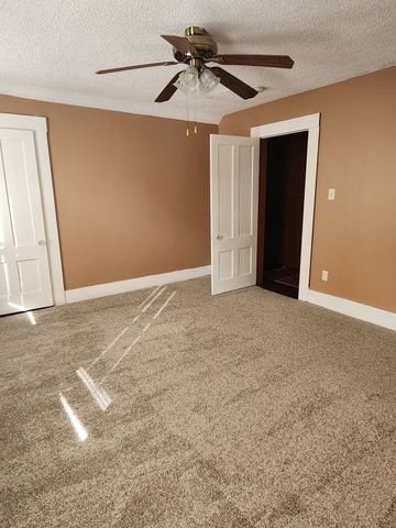 37 Barclay Street, Lowell, MA 01851