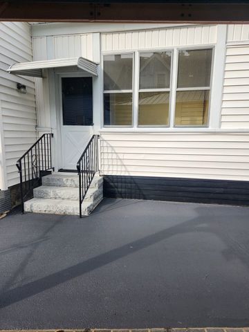 37 Barclay Street, Lowell, MA 01851