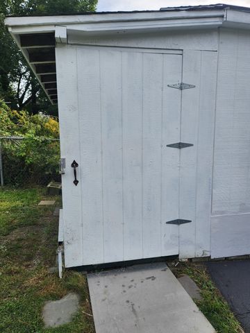 37 Barclay Street, Lowell, MA 01851