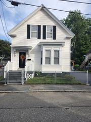 37 Barclay Street, Lowell, MA 01851