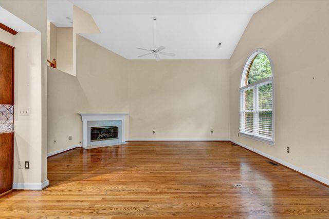 5612 Village WAY, Roanoke, VA 24018