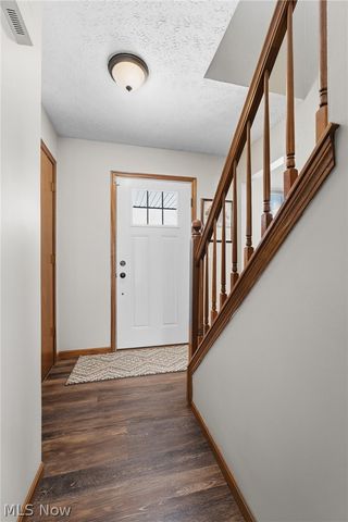 681 Oakcrest Drive, Wadsworth, OH 44281