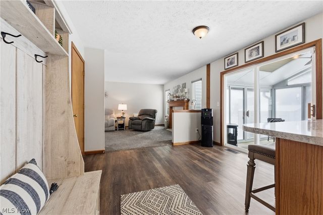 681 Oakcrest Drive, Wadsworth, OH 44281