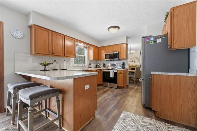 681 Oakcrest Drive, Wadsworth, OH 44281