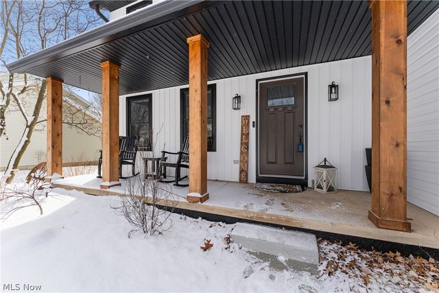 681 Oakcrest Drive, Wadsworth, OH 44281