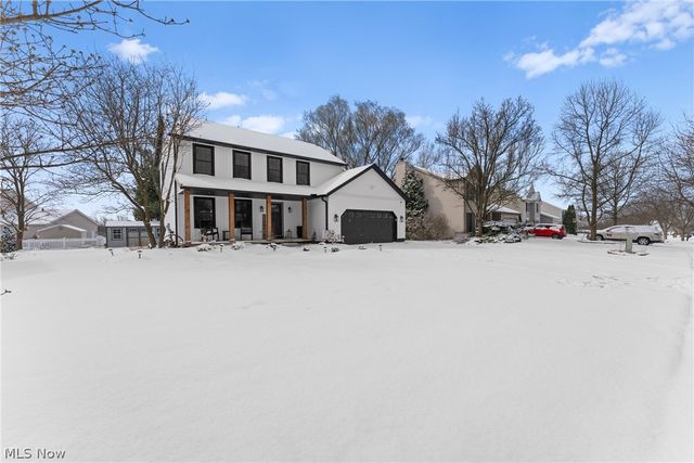 681 Oakcrest Drive, Wadsworth, OH 44281