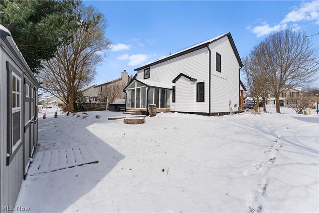 681 Oakcrest Drive, Wadsworth, OH 44281